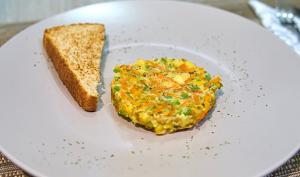 Tortilla de huevo con verduras